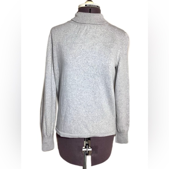 Ann Taylor Sweaters - Ann Taylor 100% Merino Wool Turtleneck Sweater Size M Gray Minimal Quiet Luxury